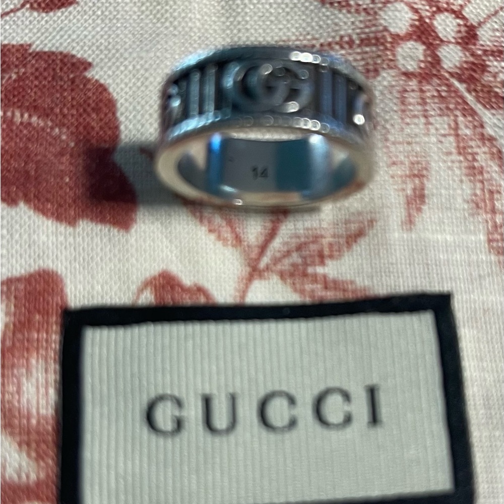 Authentic Gucci Double G Thick Silver Band Ring - Picture 4 of 6